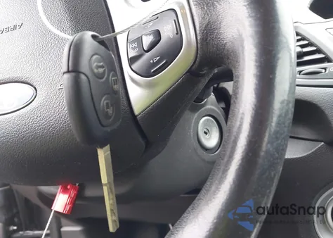 2014 Ford Fiesta Se z USA, uszkodzony, nr VIN 3FADP4BJ0EM202437